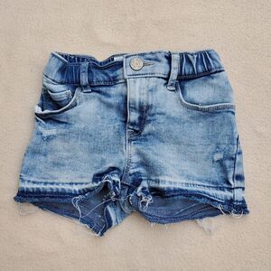 GAP Shortie distressed light wash denim jean shorts Size 4